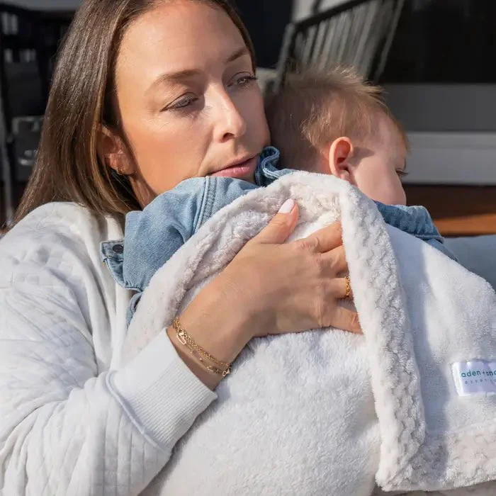 Aden + Anais - Plush Baby Blanket - Image 6