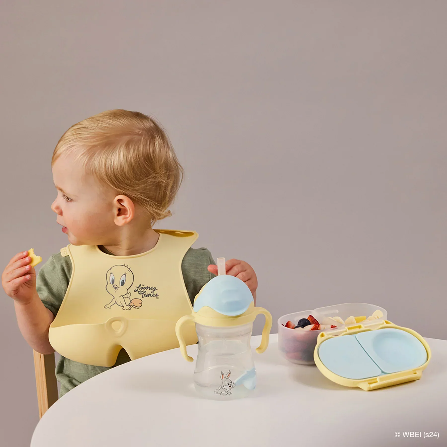 b.box - Printed Silicone Bib - Image 9