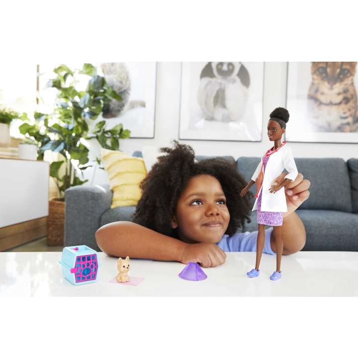 Barbie - Veterinarian Doll - Image 2