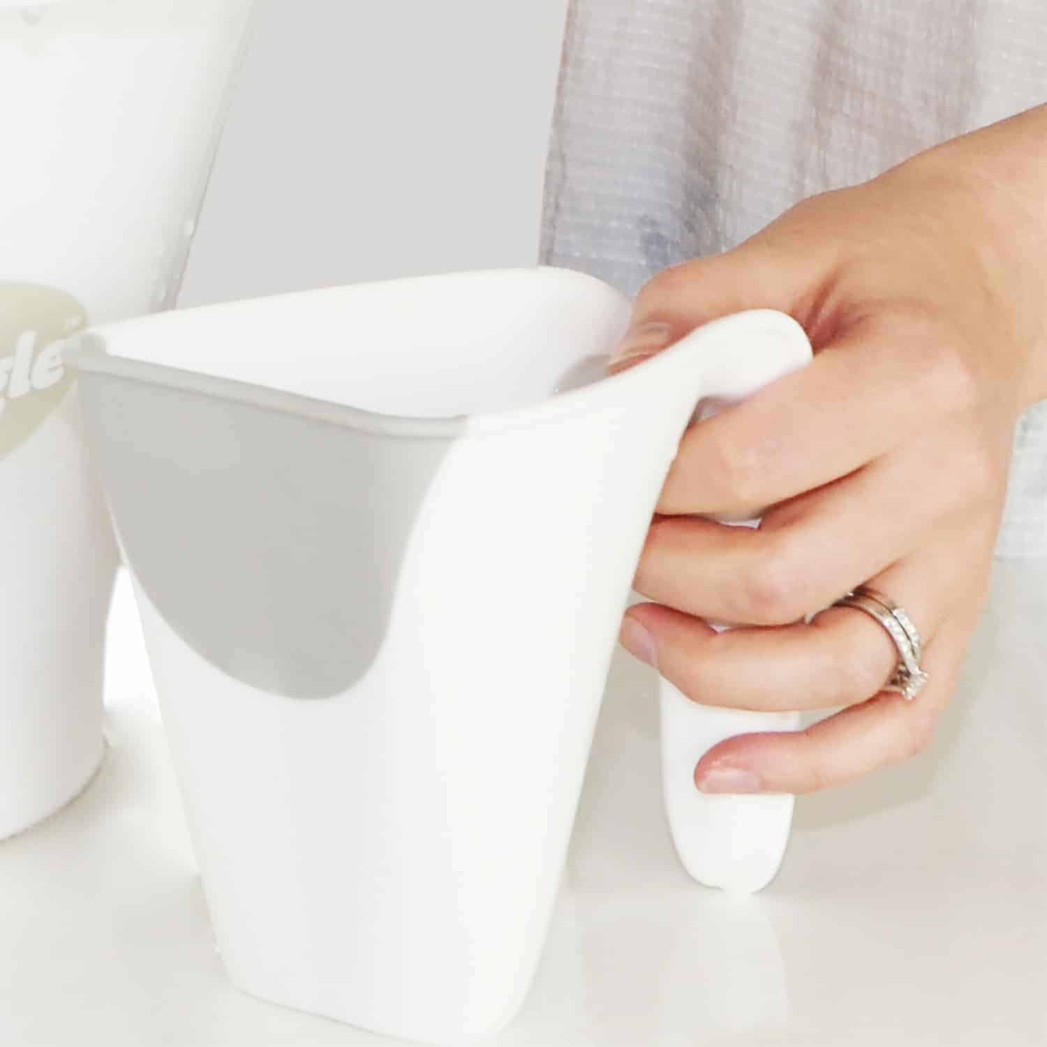 Shnuggle - Bath Time Washy Cup - Image 2