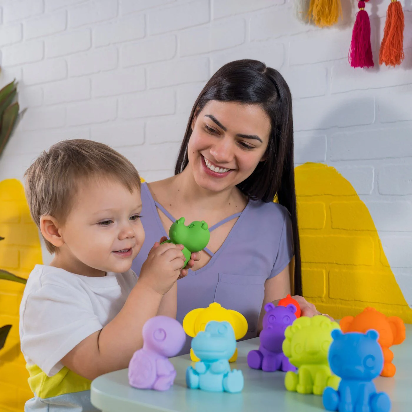 Bright Starts - TropicAnimals Bath Toy Set - Image 5