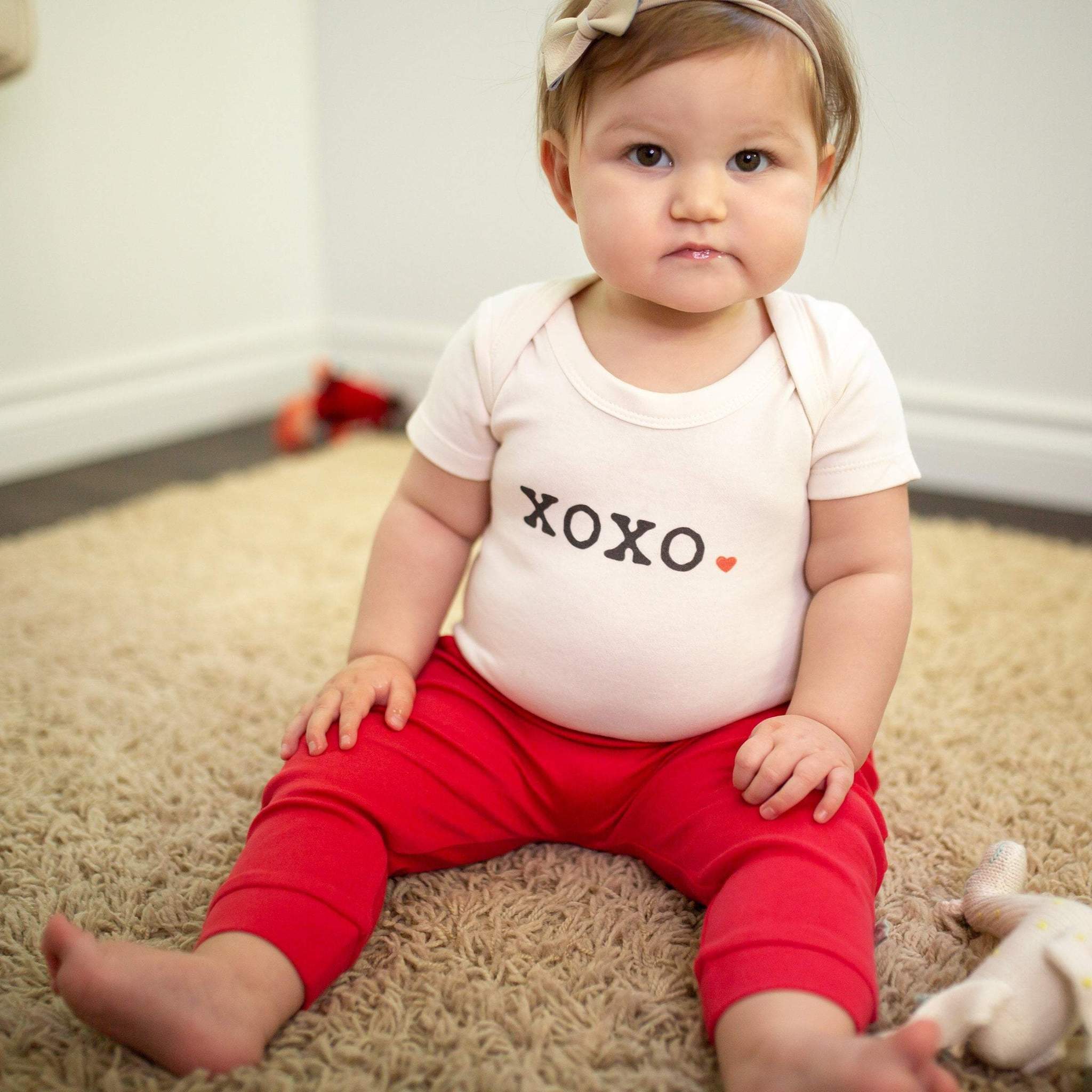 Finn + Emma - XOXO Graphic Bodysuit - Image 2