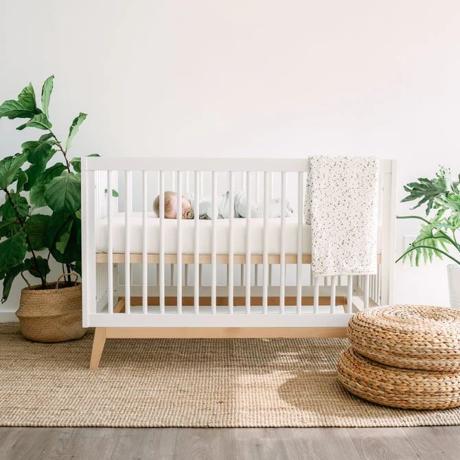 Dadada Baby - Soho 3-in-1 Convertible Crib - Image 3