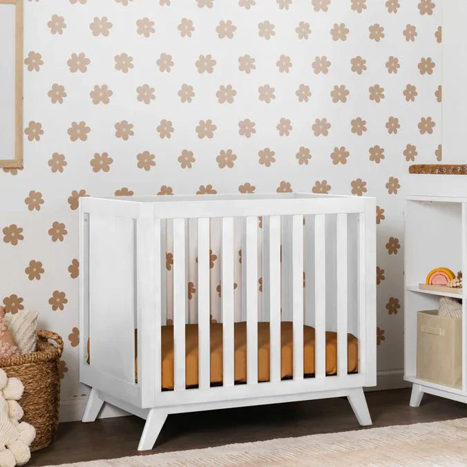 DaVinci - Otto 3-in-1 Convertible Mini Crib with 4" Mattress - Image 3