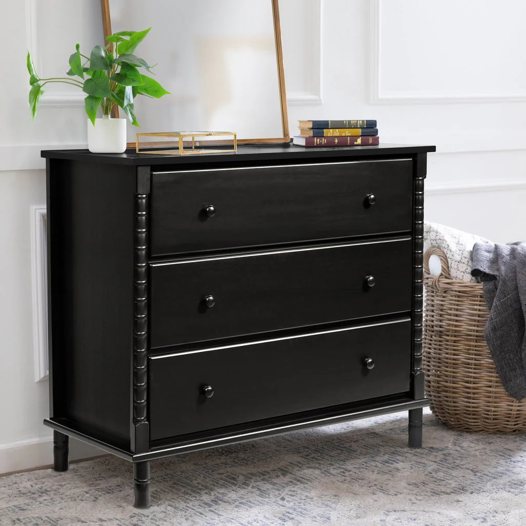 DaVinci - Jenny Lind Spindle 3-Drawer Dresser