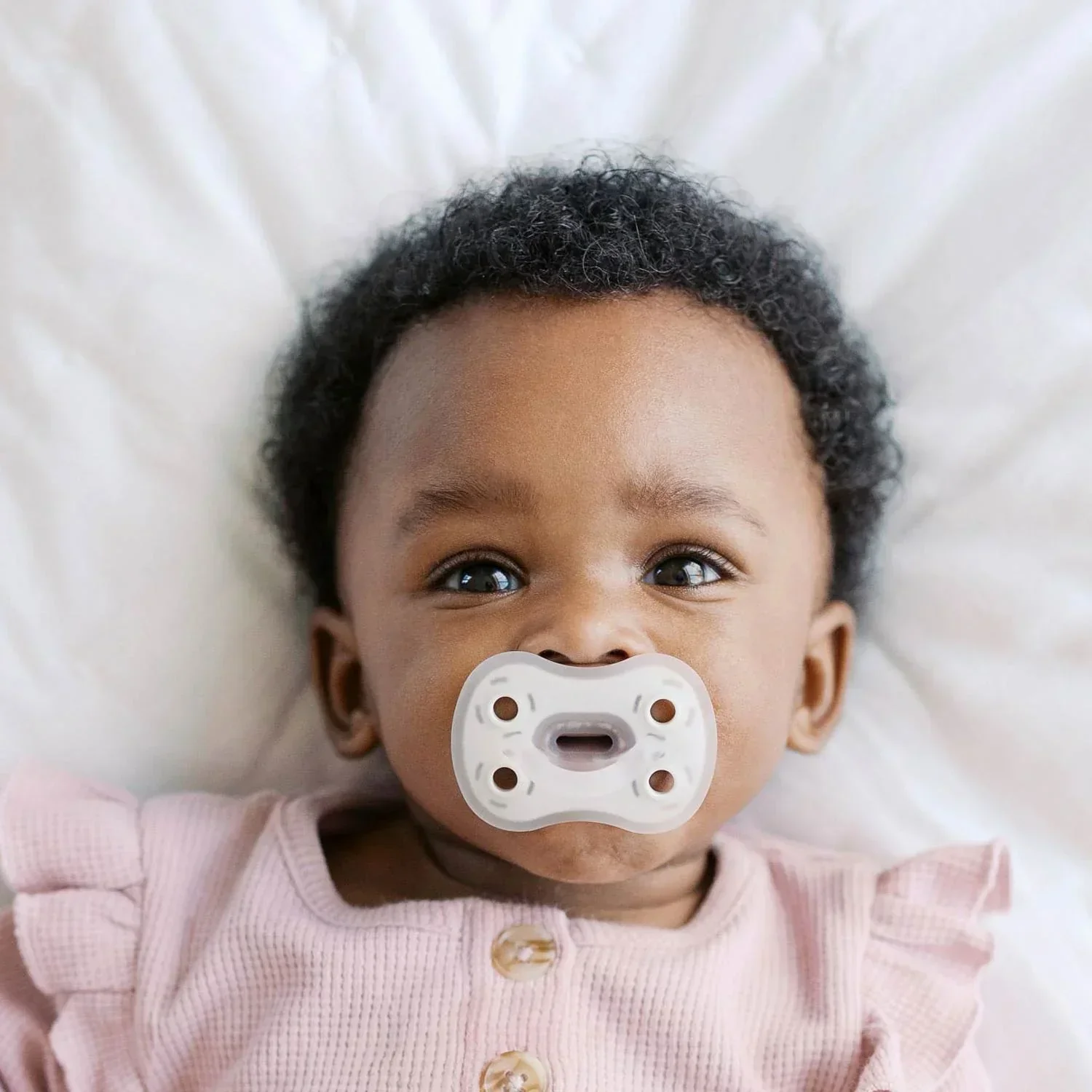 Dr. Brown's - Advantage One-Piece Silicone Pacifier (3 Pack, 0-6M) - Image 5