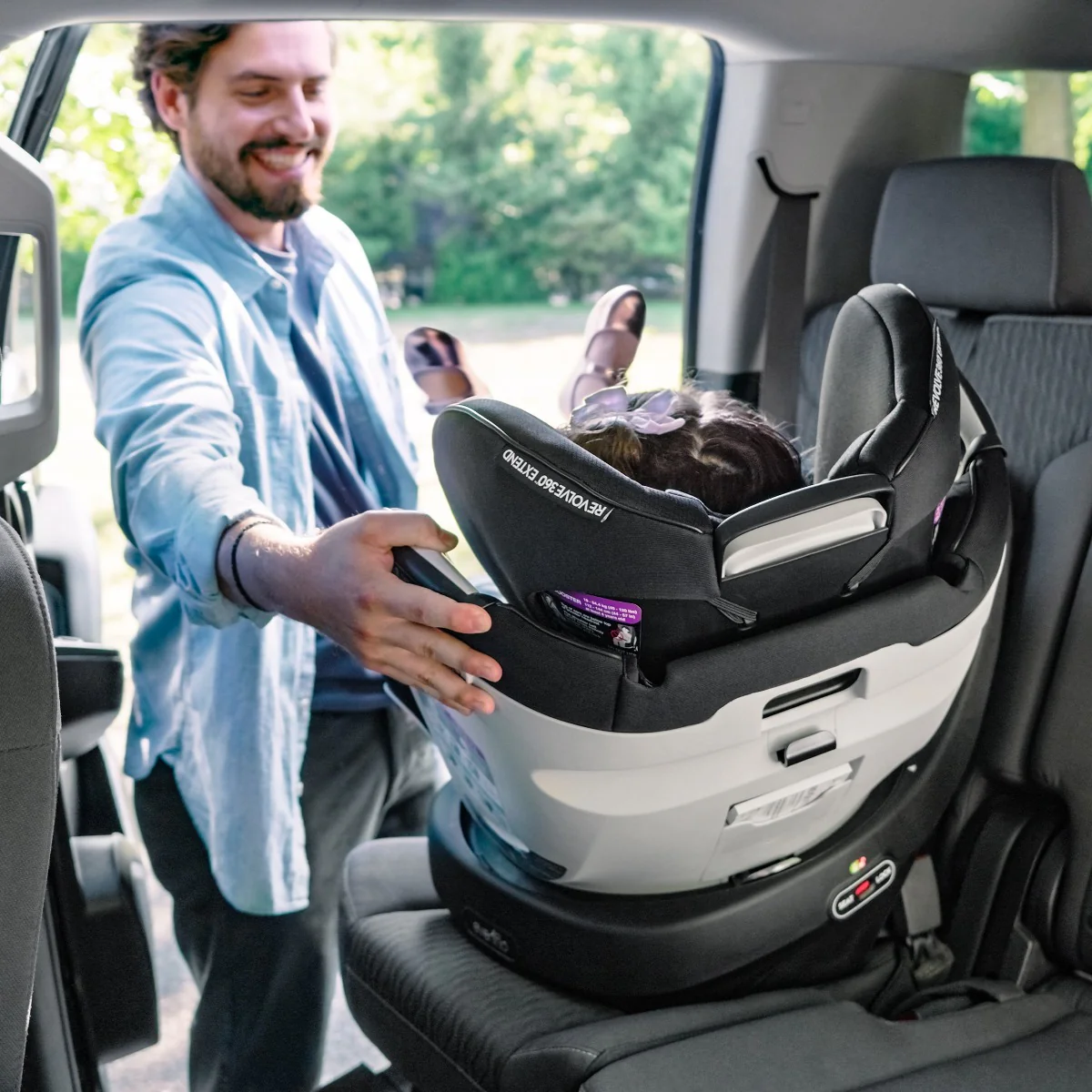 Evenflo - Gold Revolve 360 Extend All-In-One Rotational Car Seat w/ Sensorsafe - Image 11