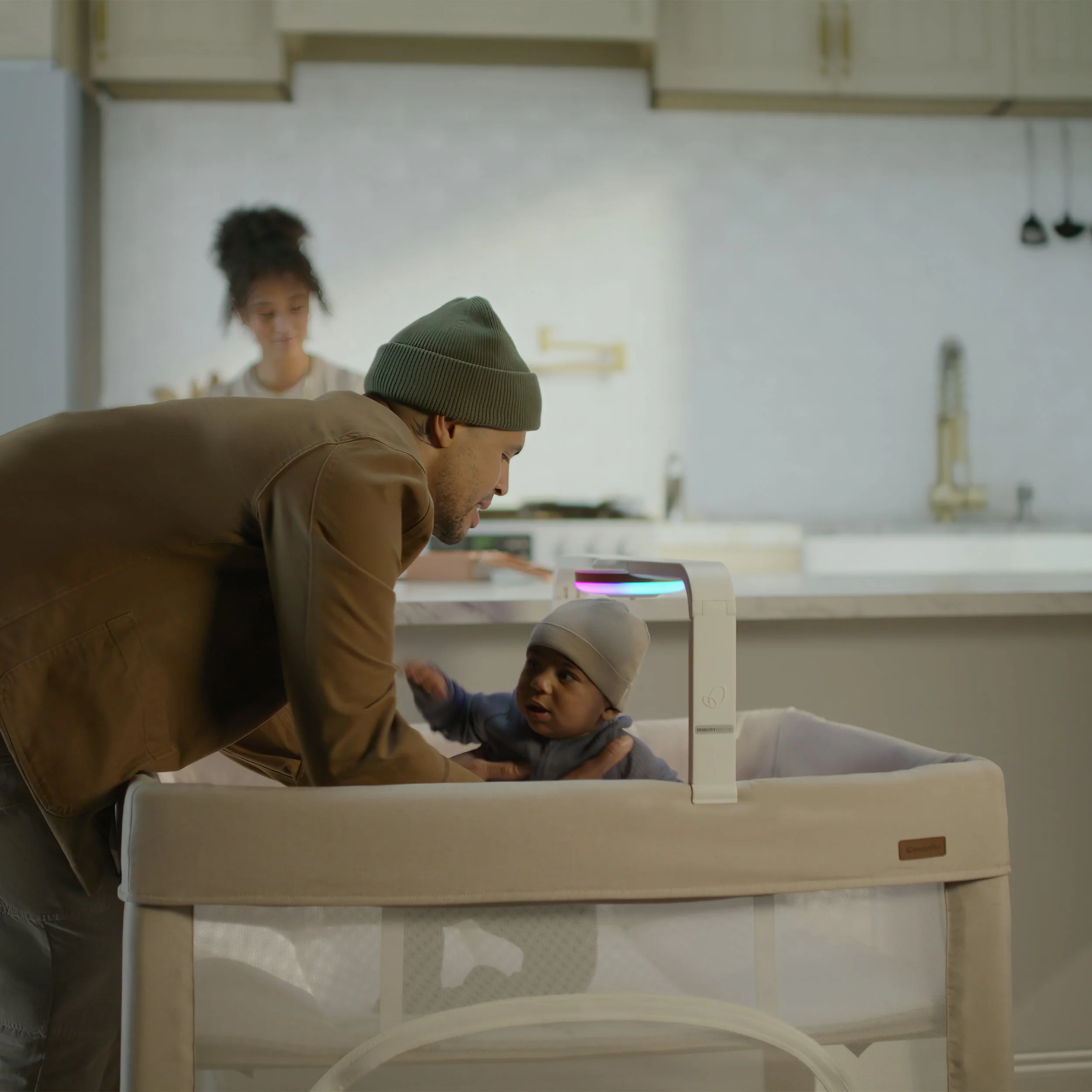 Evenflo - Eris One-Hand Playard with Bassinet - Image 22
