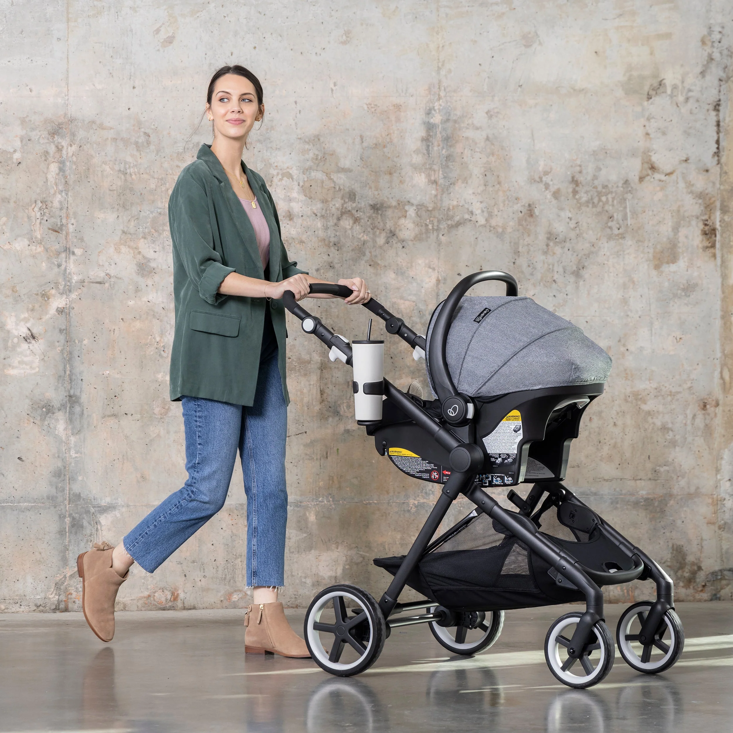Evenflo - GOLD SensorSafe Pivot Xpand Smart Travel System w/ LiteMax Infant Car Seat - Image 11
