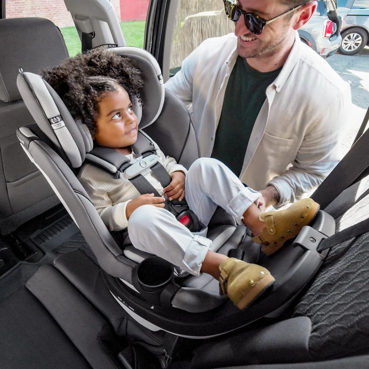 Evenflo - Gold Revolve 360 Slim 2-in-1 Rotational Car Seat with Sensor Safe - Image 15