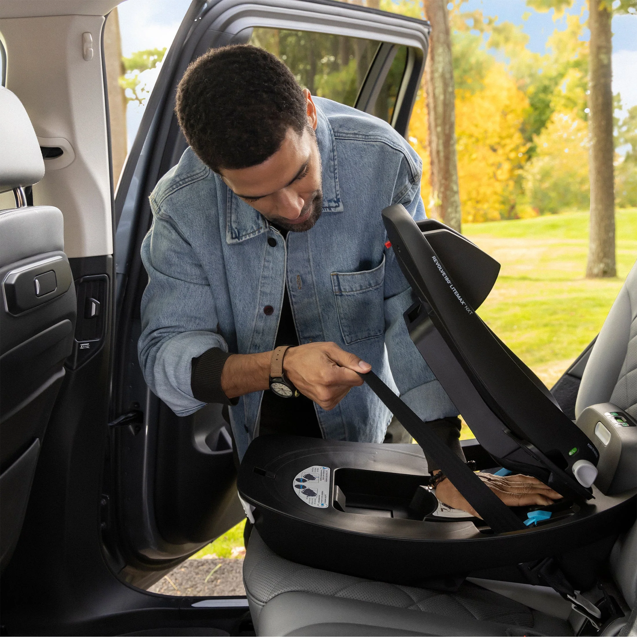 Evenflo - Revolve180 LiteMax NXT Rotational Infant Car Seat - Image 10