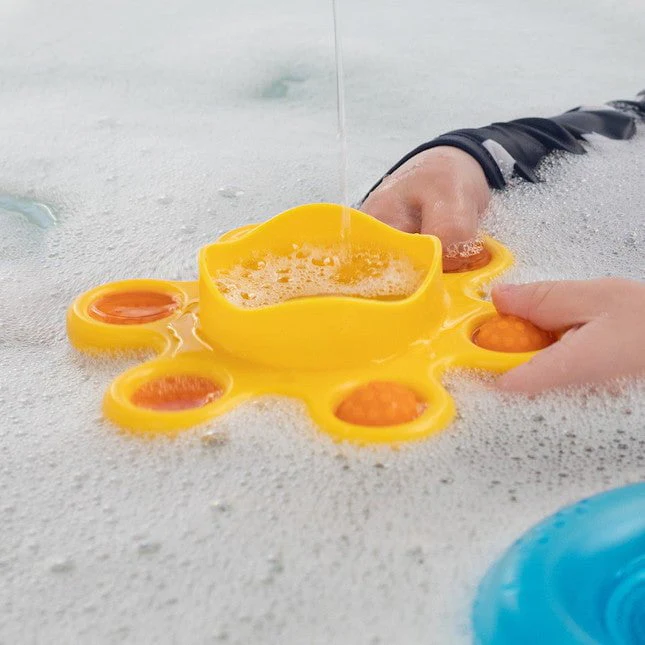 Fat Brain Toys - Dimpl Splash Bath Toy - Image 6