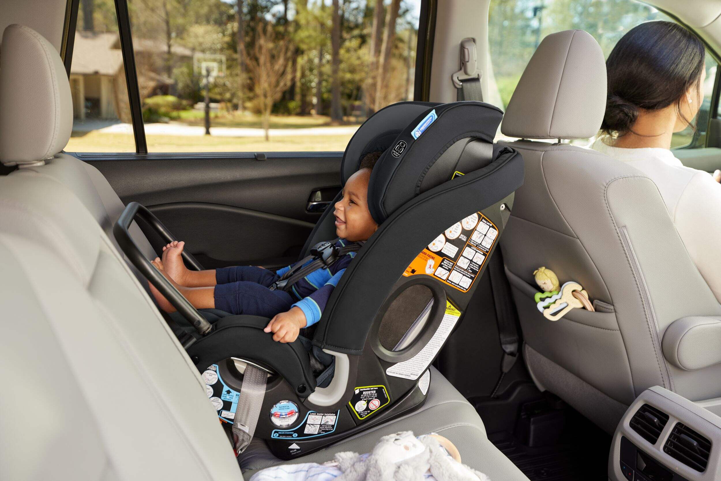 Graco - Slimfit3™ LX 3 in 1 Convertible Car Seat - Image 6