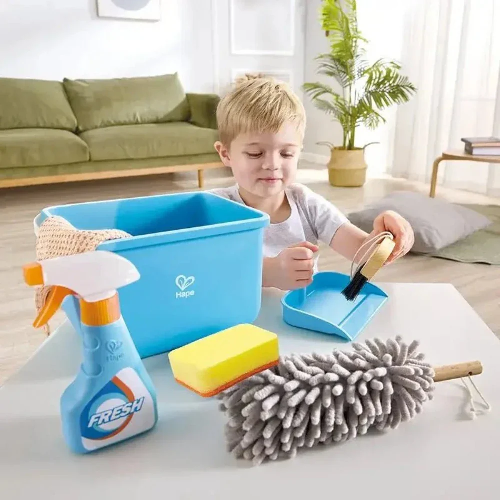 Hape - Clean Up Toy Bucket Set - Image 2