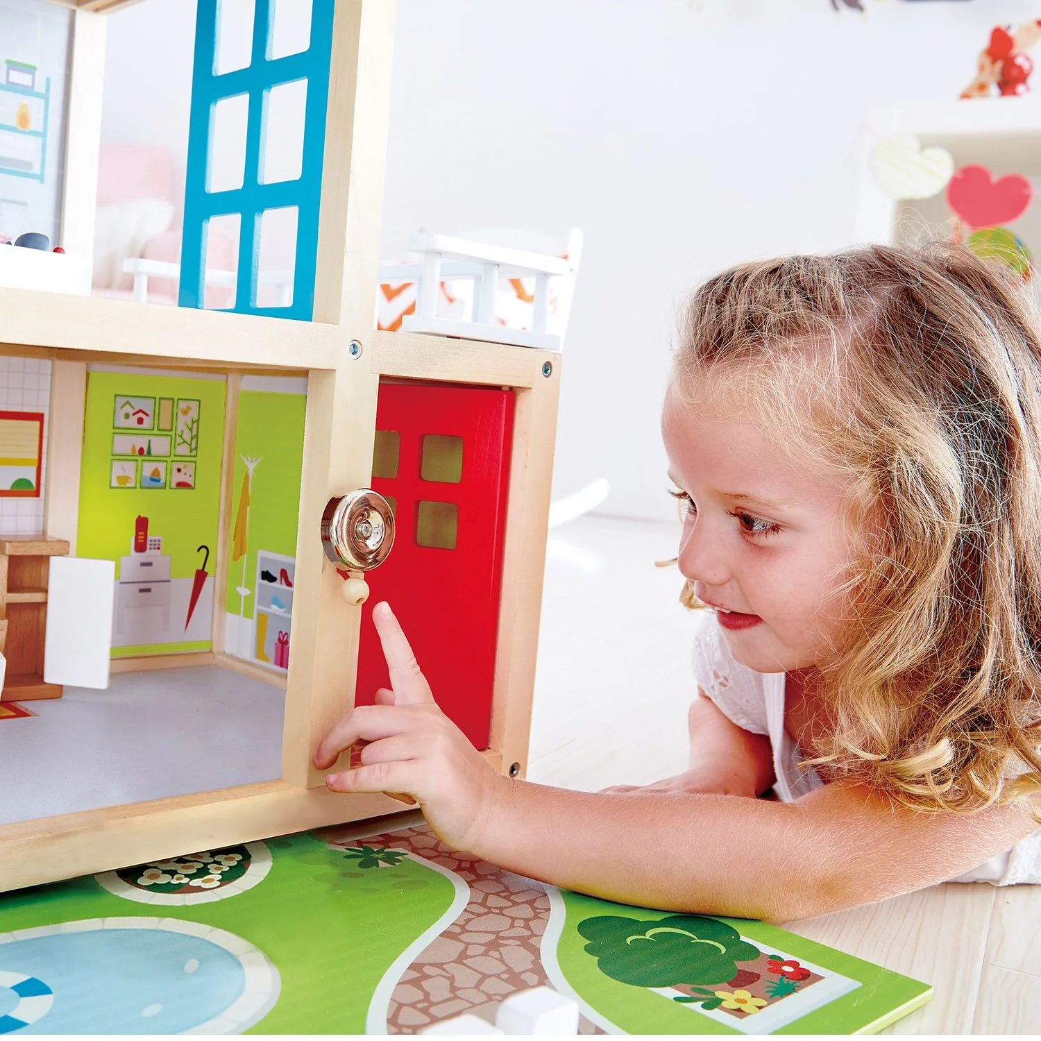 Hape - Doll Family Mansion - Image 4