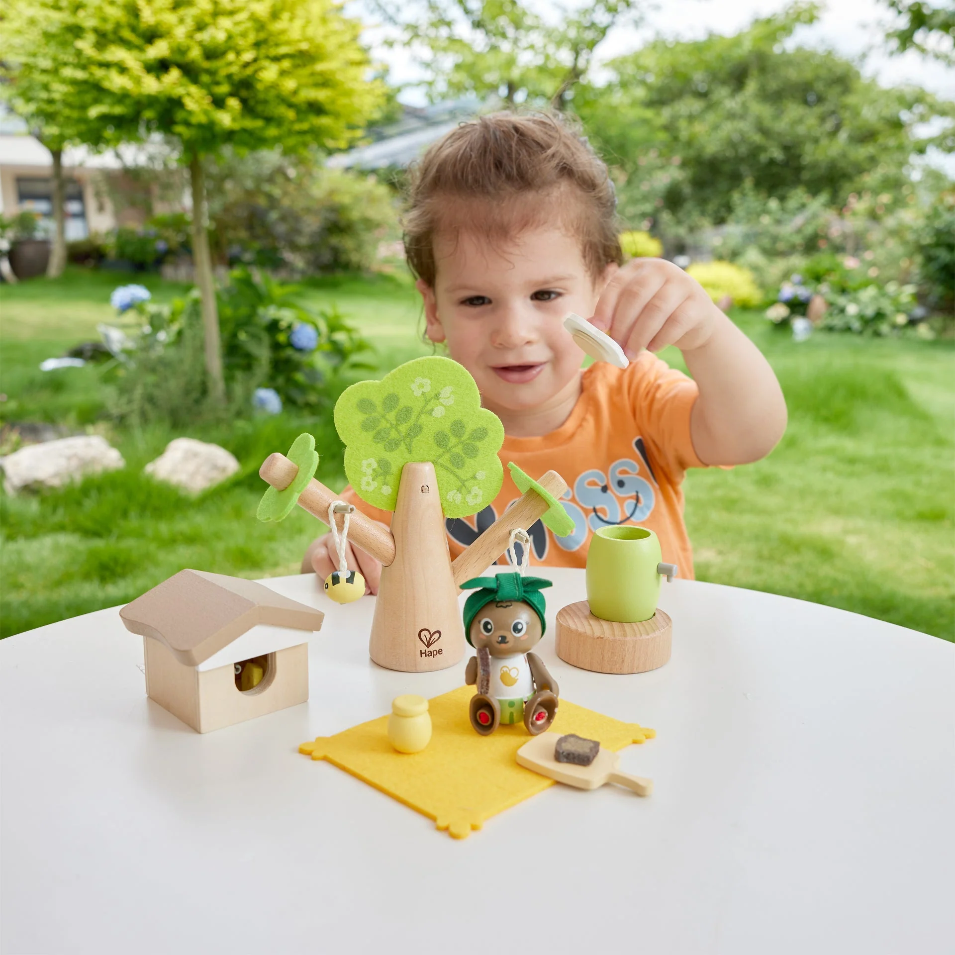 Hape - Honey Bee's Picnic - Image 10