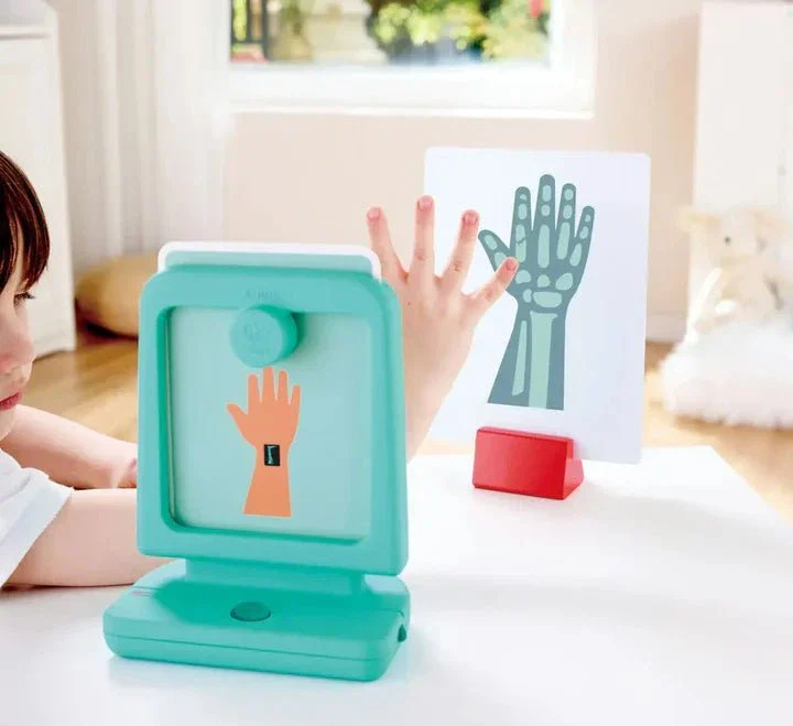 Hape - Little Doctor's Medical Toy Set - Image 5