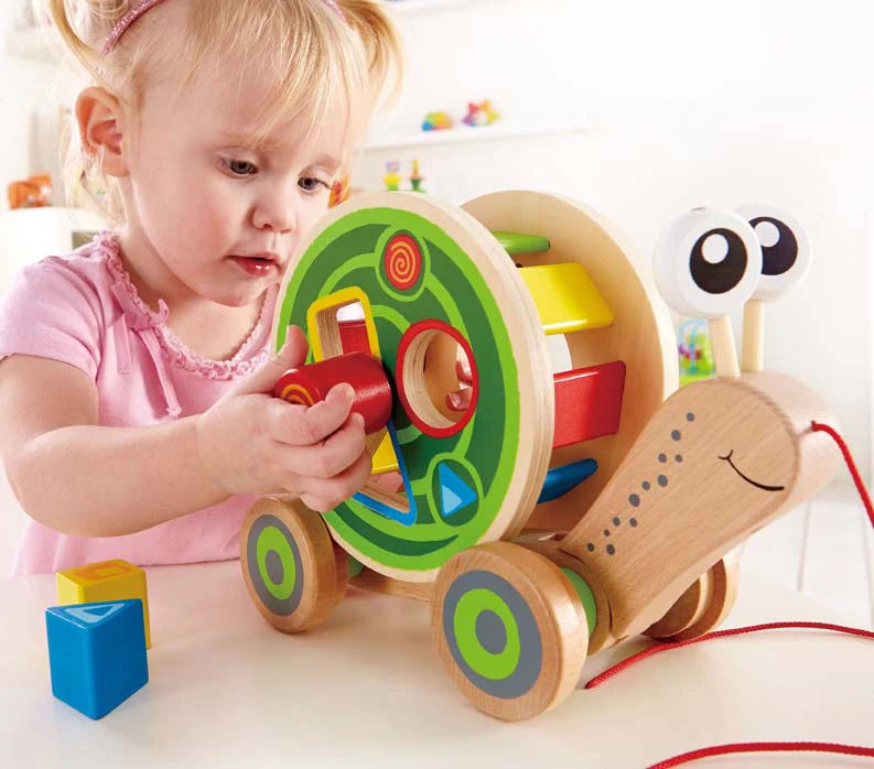Hape - Walk-A-Long Snail - Image 3