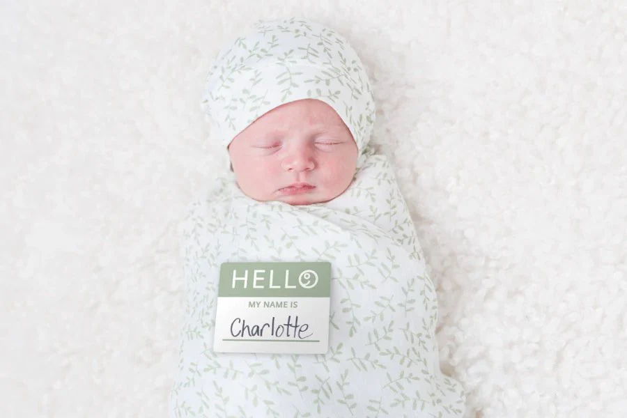 Lulujo - Hello World Blanket & Knotted Hat - Image 8