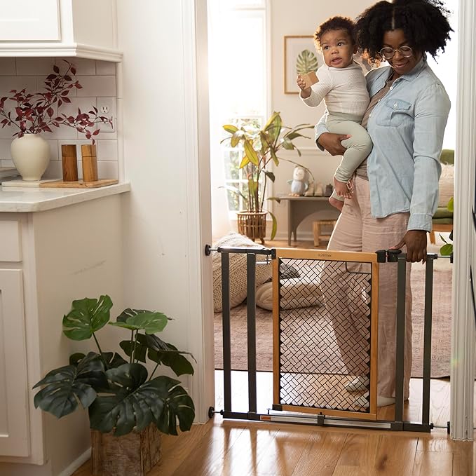 Ingenuity - Modern Décor Safety Gate - Image 2
