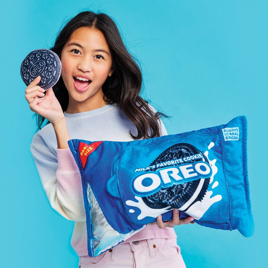 iscream - Oreo Cookies Packaging Interactive Plush Pillow - Image 2