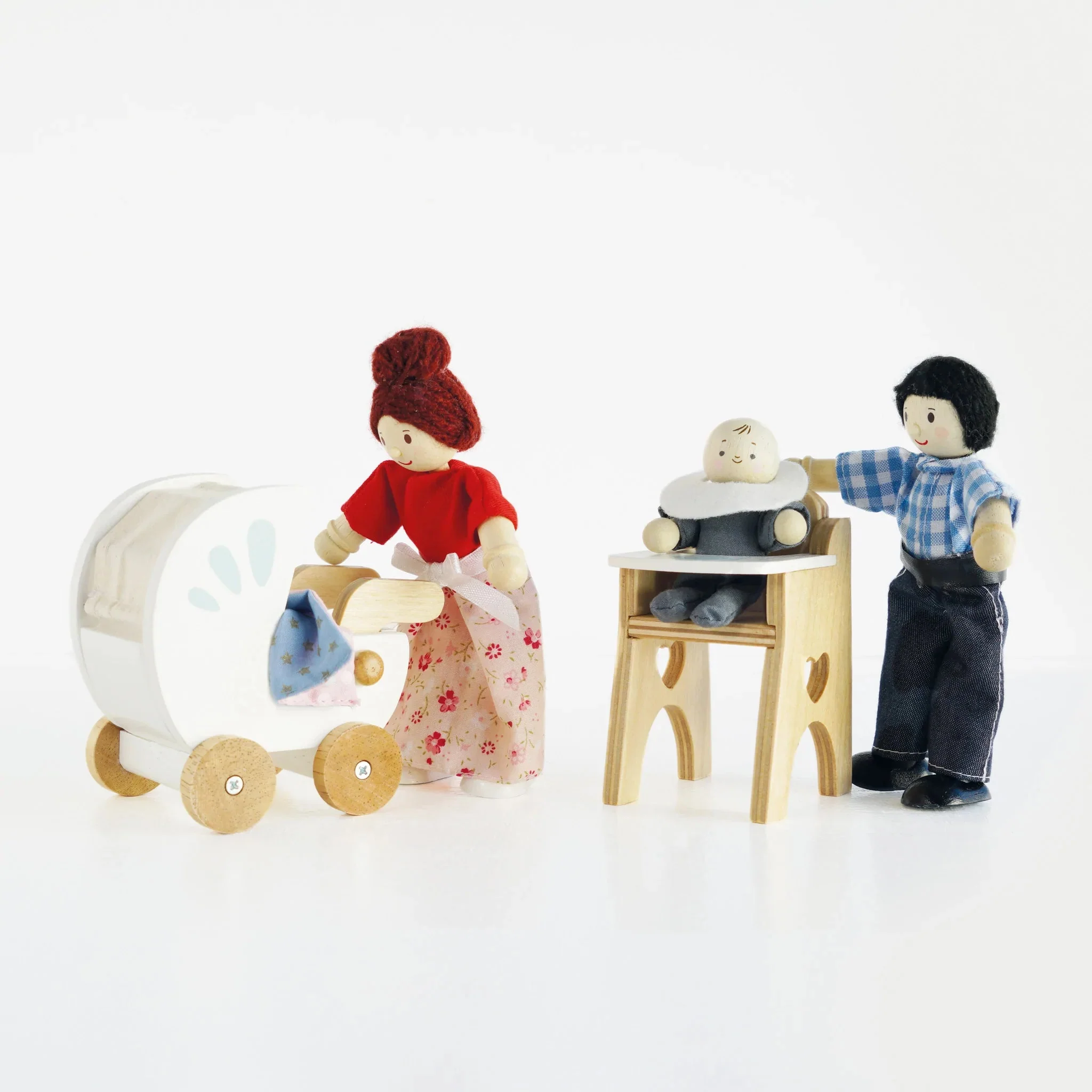 Le Toy Van - Doll Nursery Set - Image 3