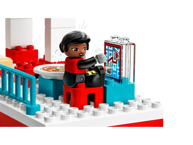 LEGO - Duplo - Fire Station & Helicopter - Image 7