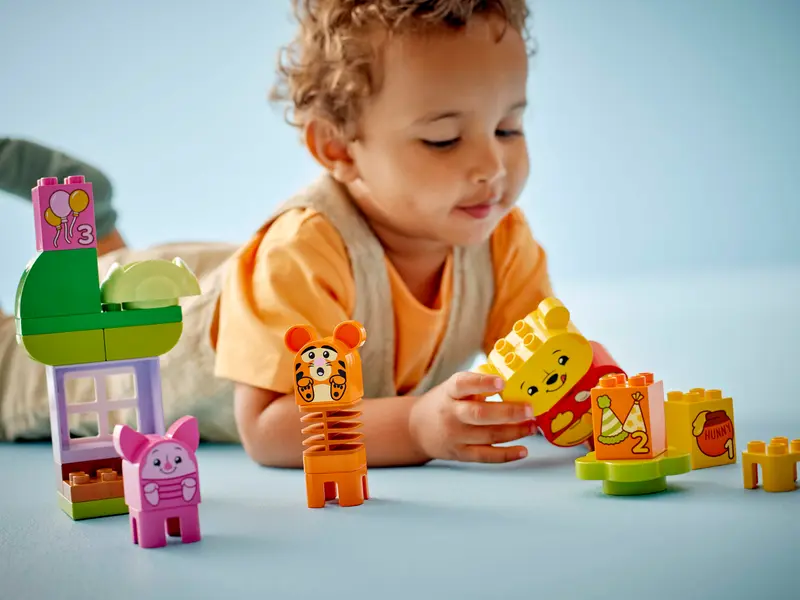 Lego - Winnie the Pooh's Birthday Party - Image 3