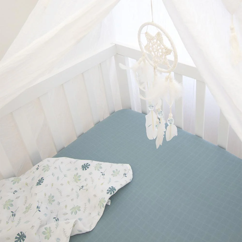Living Textiles - Organic Muslin Fitted Crib Sheet (2 pk) - Image 3