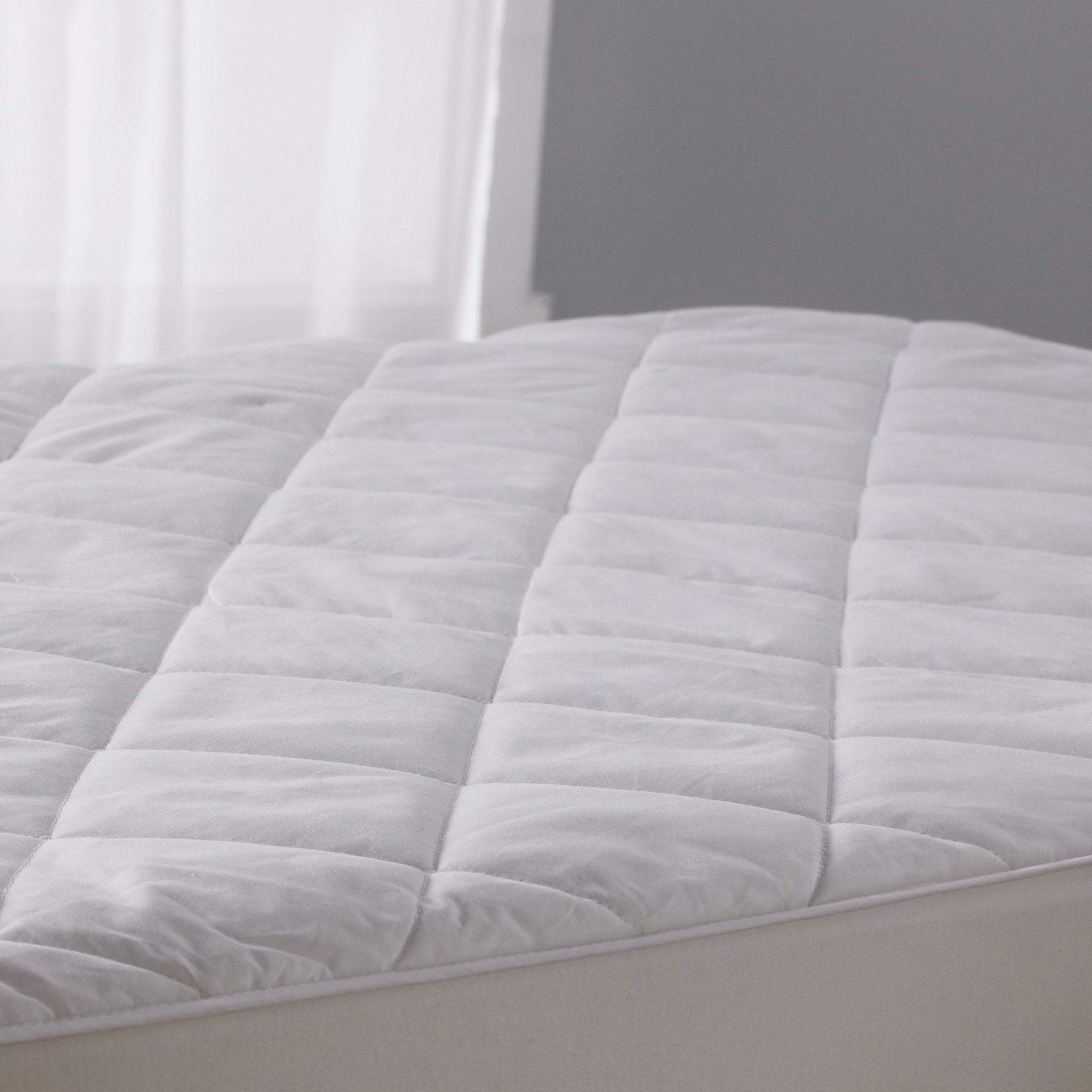 Living Textiles - Smart-Dri Waterproof Crib Mattress Protector - Image 2