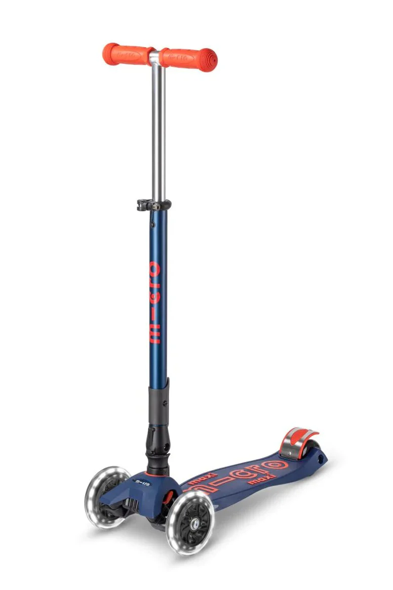 Micro - Maxi Deluxe LED Folding Scooter - Image 8