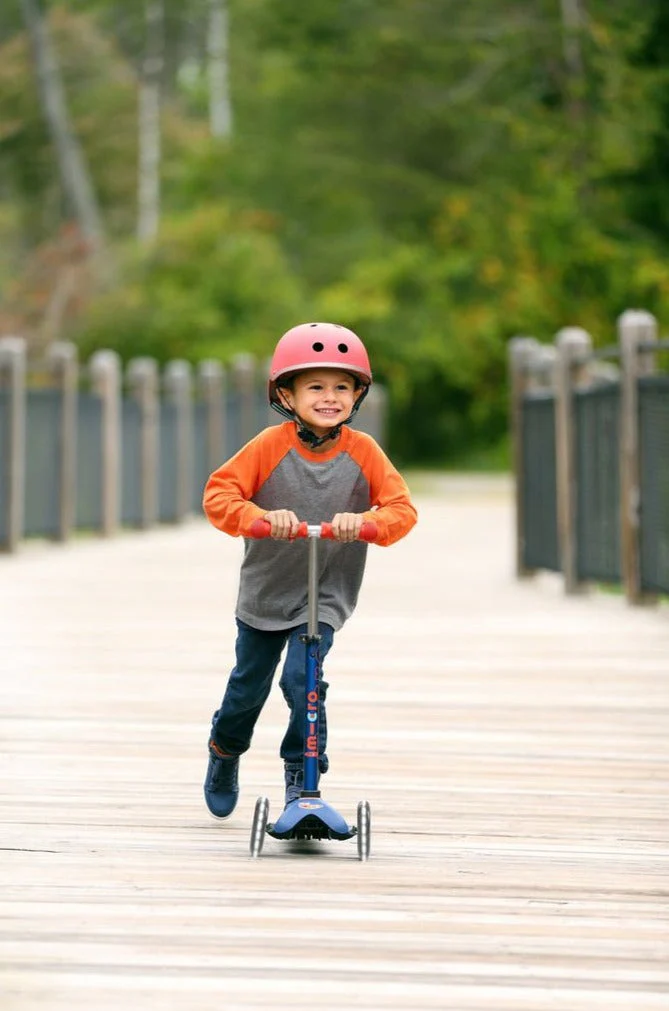 Micro - Mini Deluxe LED Scooter - Image 9