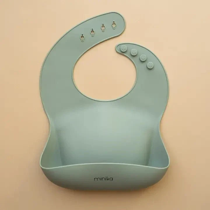 Minika - Silicone Bib - Image 2