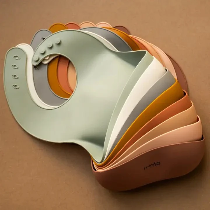 Minika - Silicone Bib - Image 3