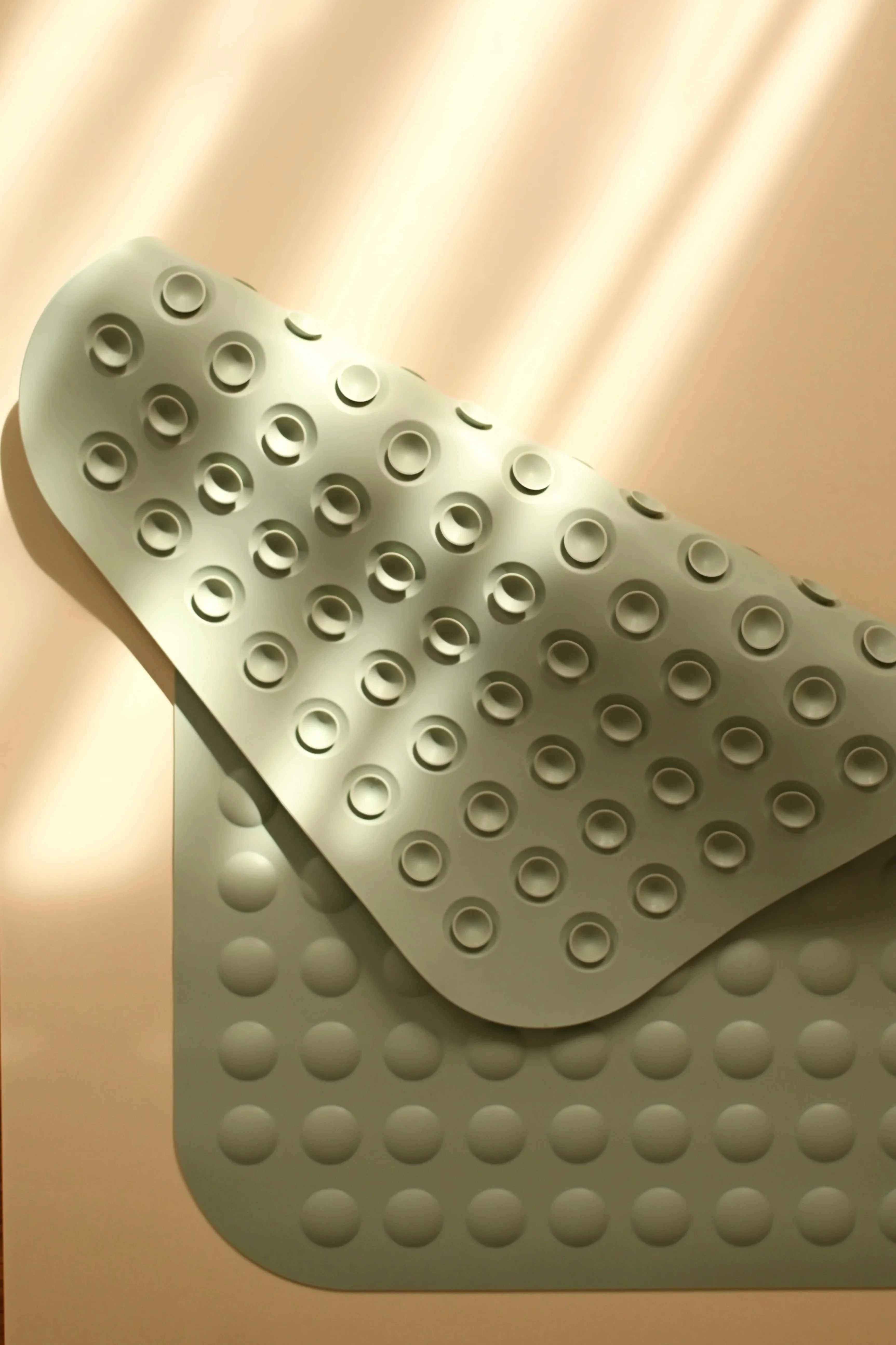 Minika - Silicone Non-Slip Bath Mat - Image 4