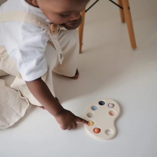 Mushie - Paint Palette Press Toy - Image 4