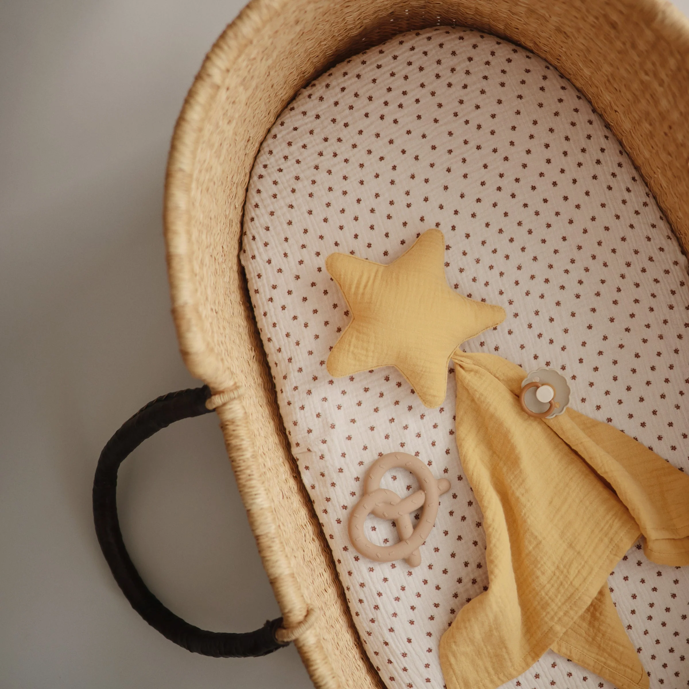 Mushie - Pretzel Teether - Image 3