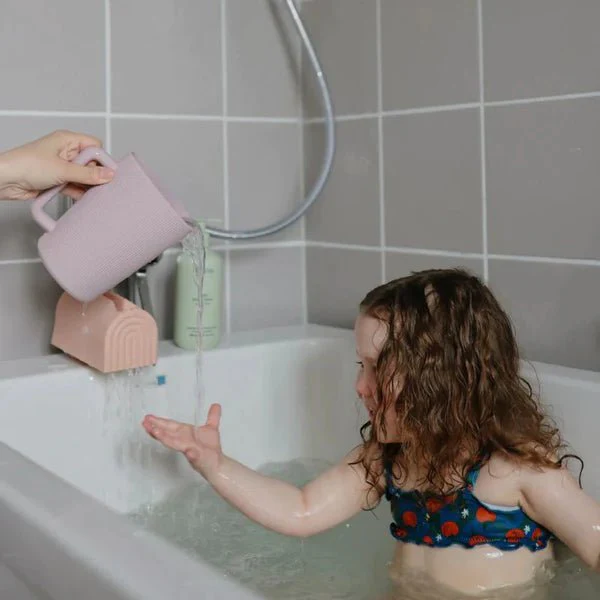 Mushie - Silicone Bath Rinse Cup - Image 4