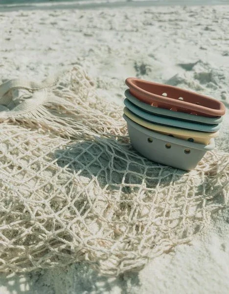 Nouka - Stacking Boats - Image 3