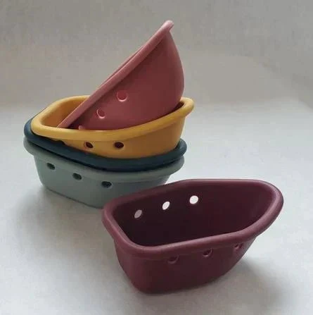 Nouka - Stacking Boats - Image 5