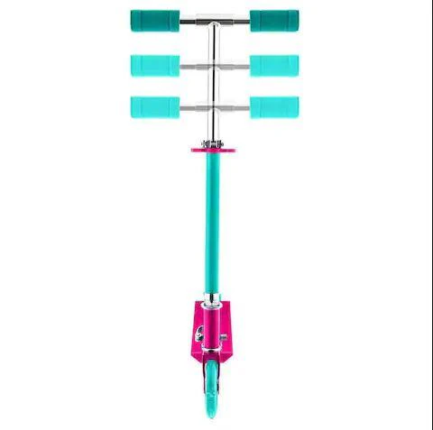 Rugged Racer- 2 Wheel LED Kick Scooter - Image 3