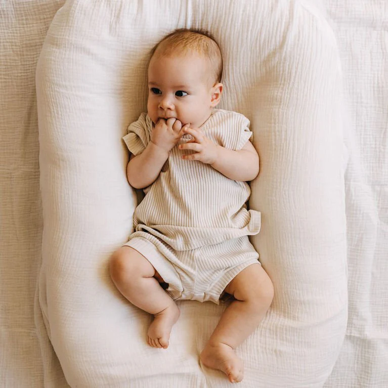 Simmons - "Nido" Muslin Baby Lounger - Image 3