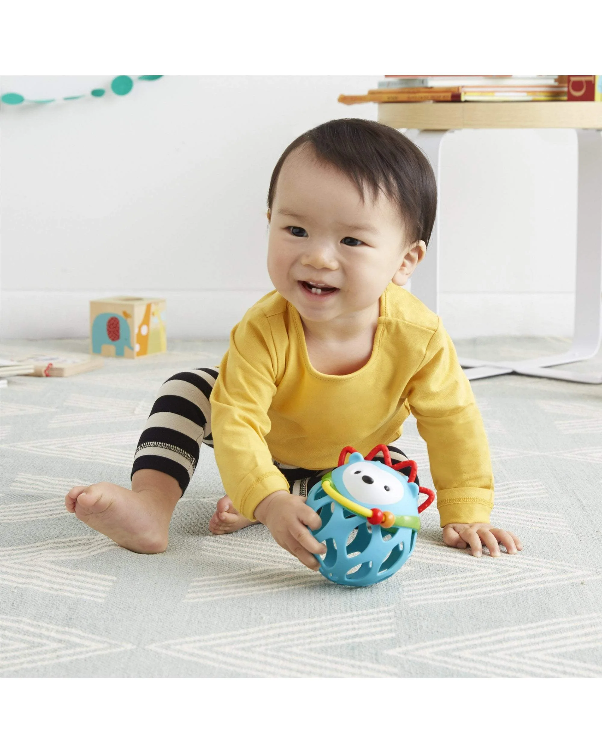 Skip Hop - Explore & More Roll Around Rattle Hedgehog - Image 2