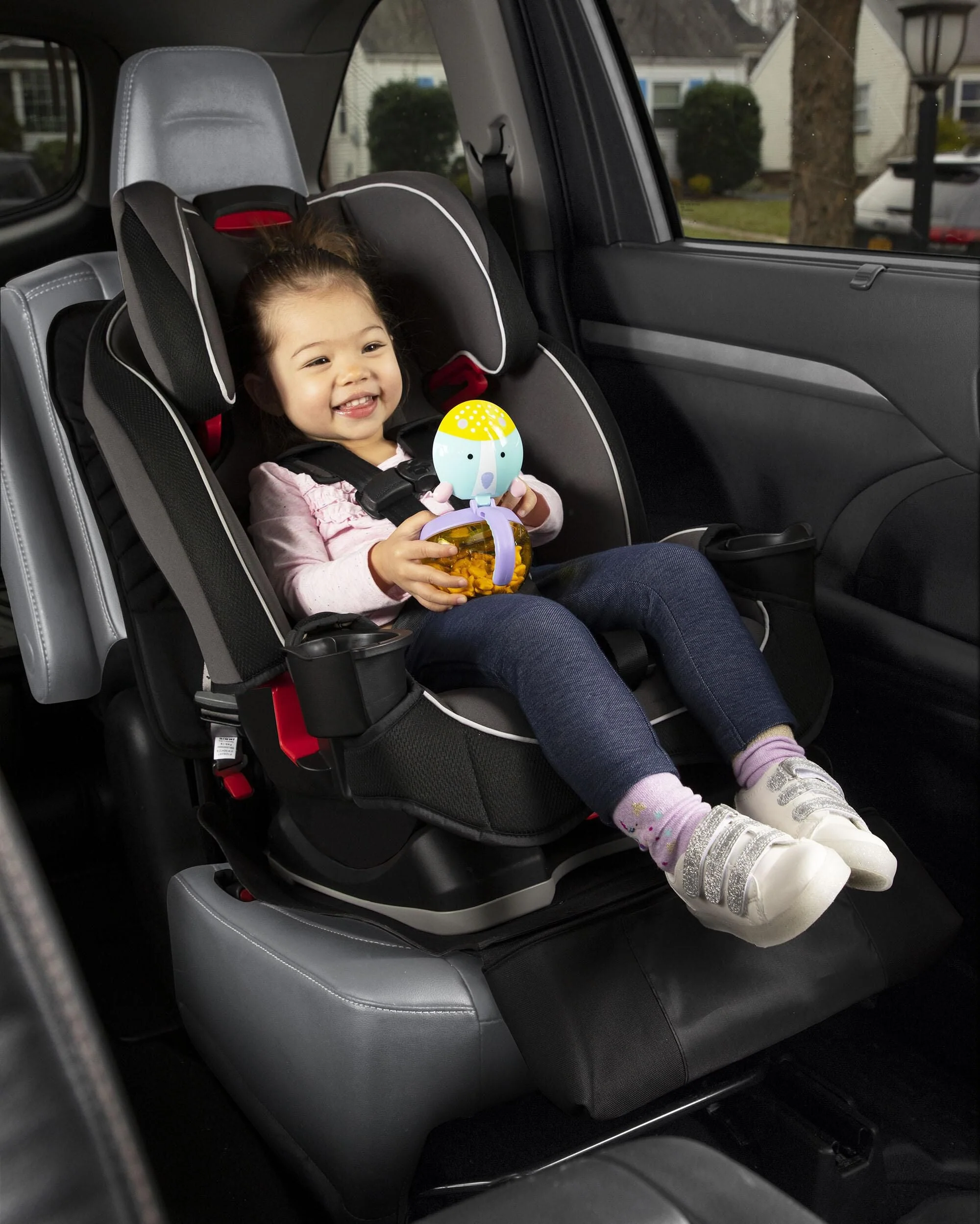 Skip Hop - Style Driven Clean Sweep Car Seat Protector - Image 4