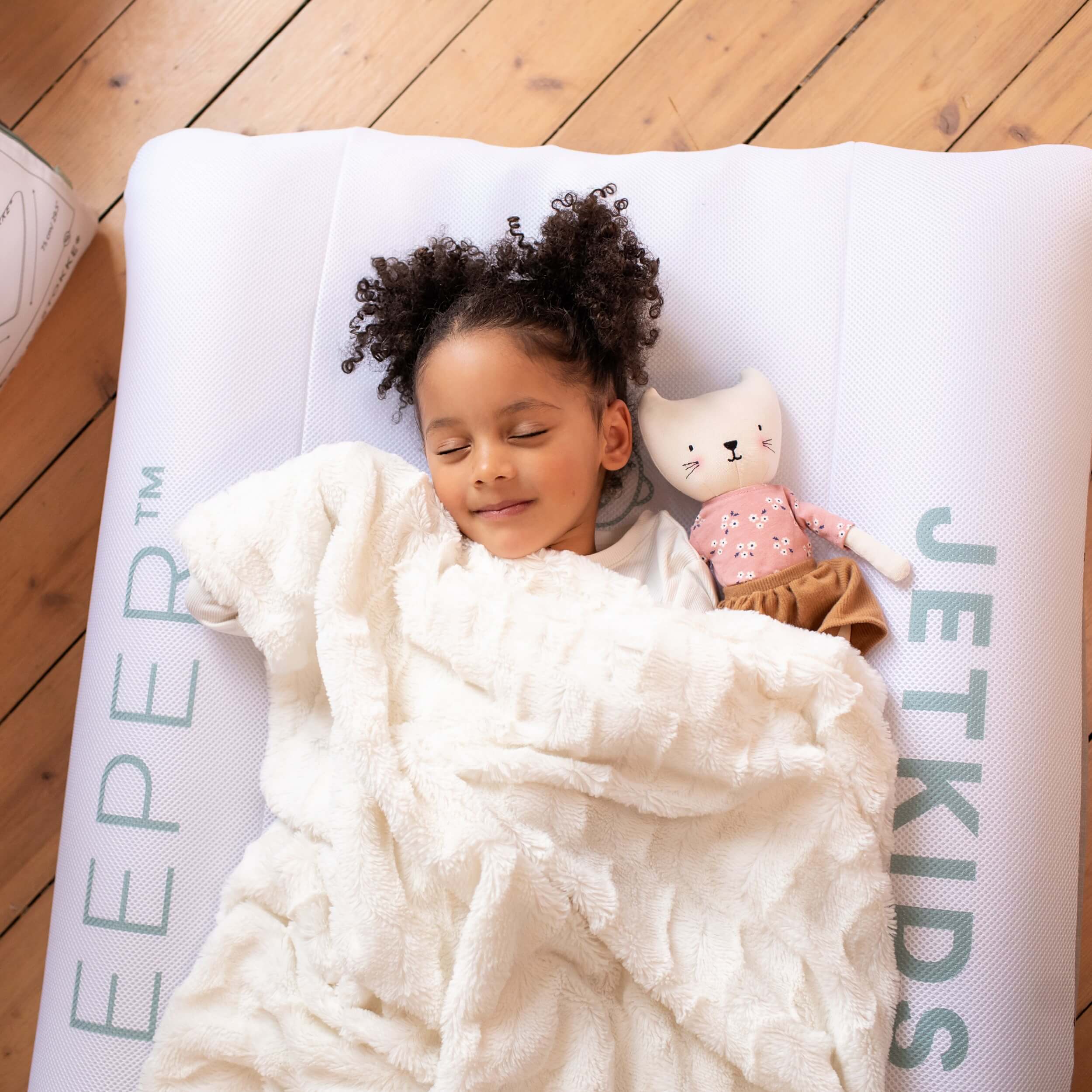 Stokke - JetKids CloudSleeper Inflatable Kids' Bed - Image 2